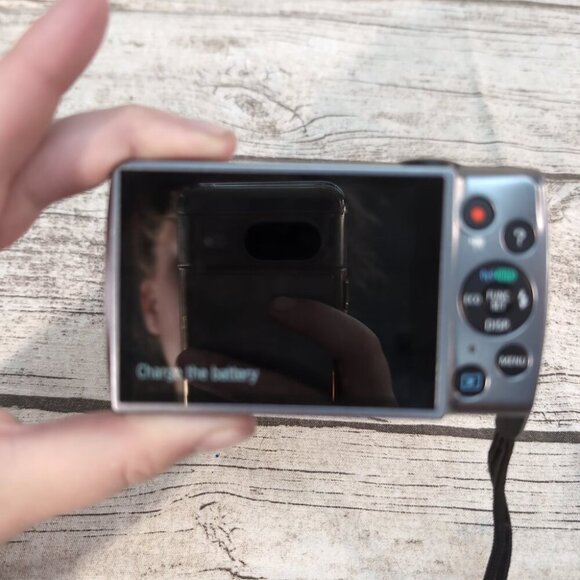 Canon PowerShot A3500 IS Red Digital Camera 16MP 5x Zoom WiFi w/ Case & Cables - Picture 12 of 13